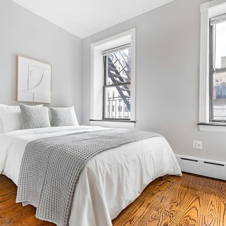 Gorgeous & Bright 3Bdr & 1Bth In Midtown Manhattan Ню Йорк Екстериор снимка