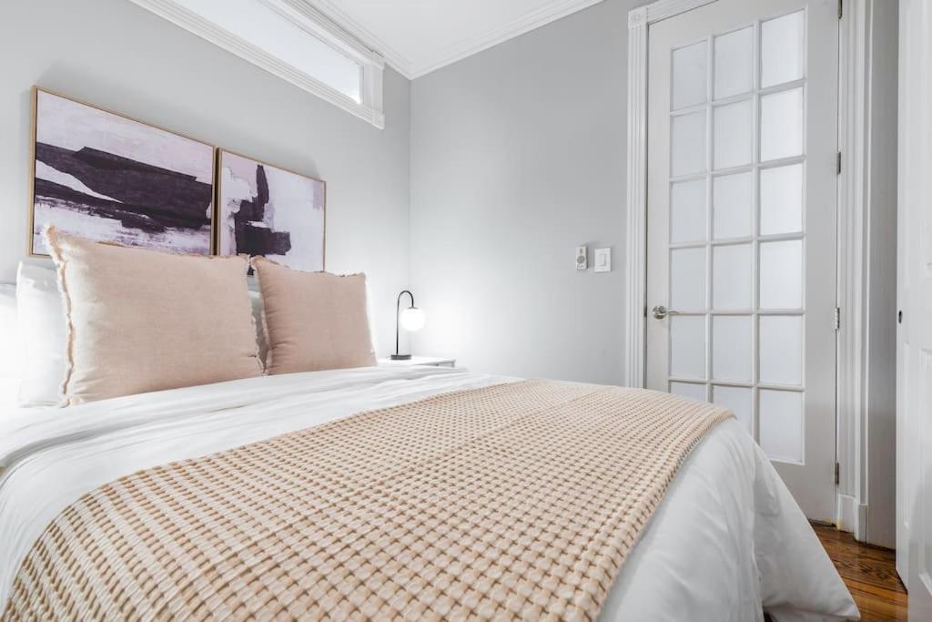 Gorgeous & Bright 3Bdr & 1Bth In Midtown Manhattan Ню Йорк Екстериор снимка